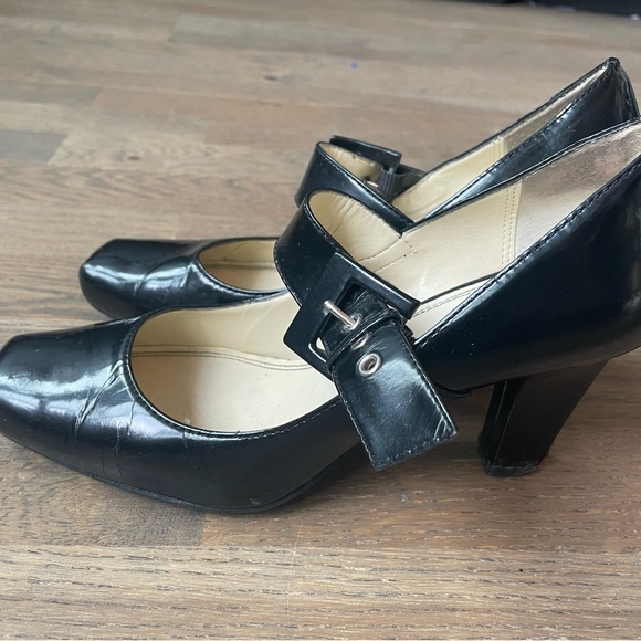 Black leather Mary Jane Franco Sarto Mary Jane heels size 7 very good used shoes - Picture 6 of 13